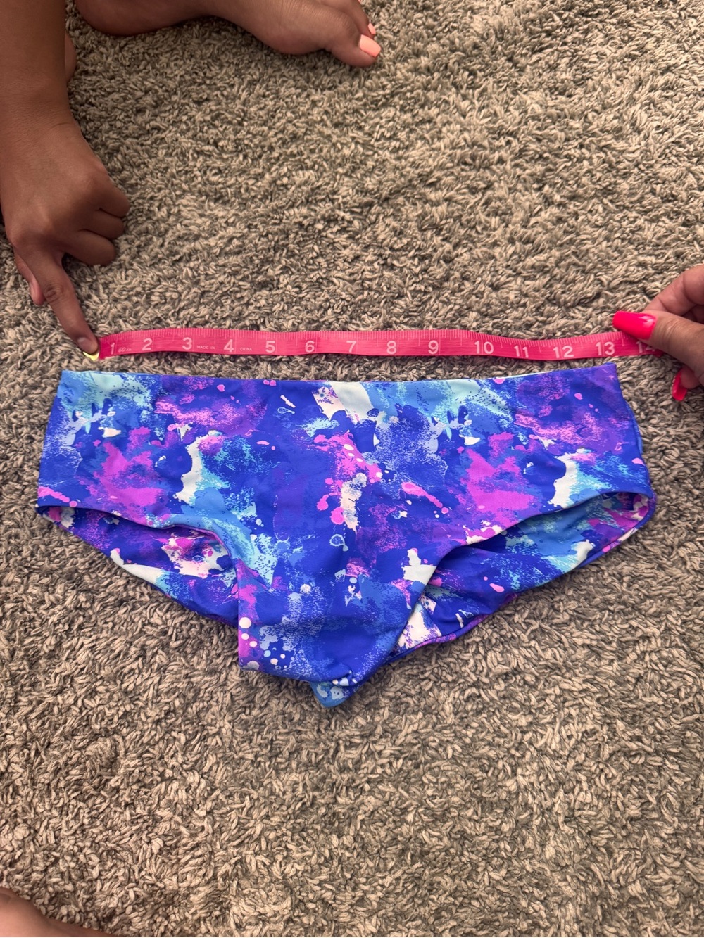 Fused Hawaii women’s size medium.. selling as a lot. - Picture 7 of 8